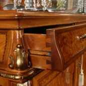 mondial_dettaglio_credenza_3_ante_a.webp